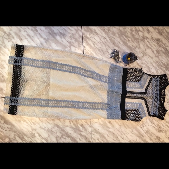 COPY - Midi lace dress - Picture 2 of 3
